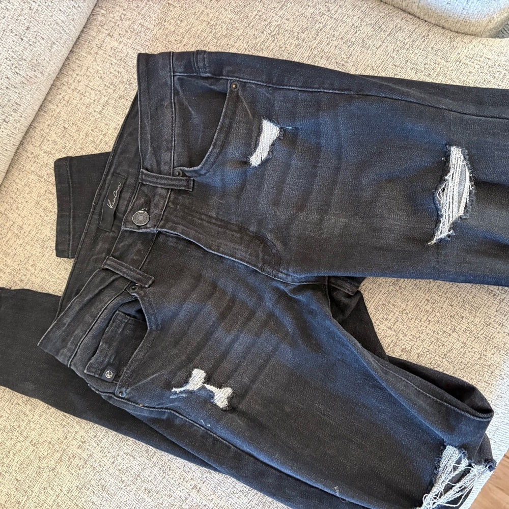 Black Distressed Jeans